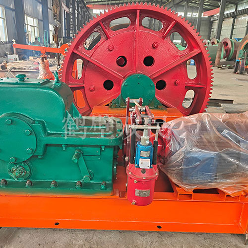 礦用鑿井絞車出口俄羅斯！